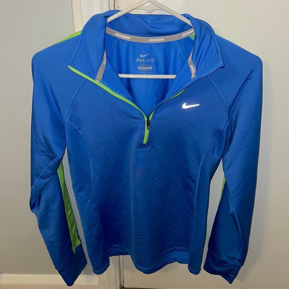 Nike Dri-Fit Running 1/4 Zip W/ thumb holes
